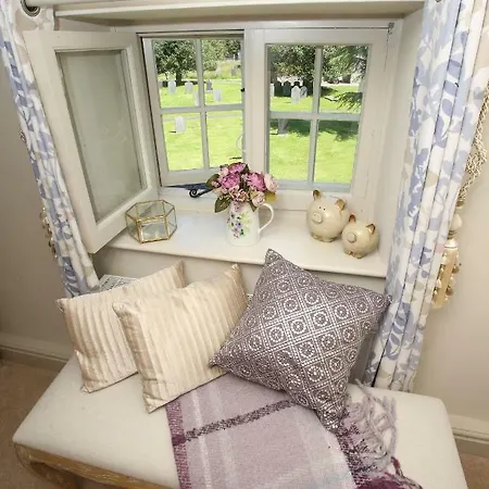 No 2 * Kirkby Lonsdale